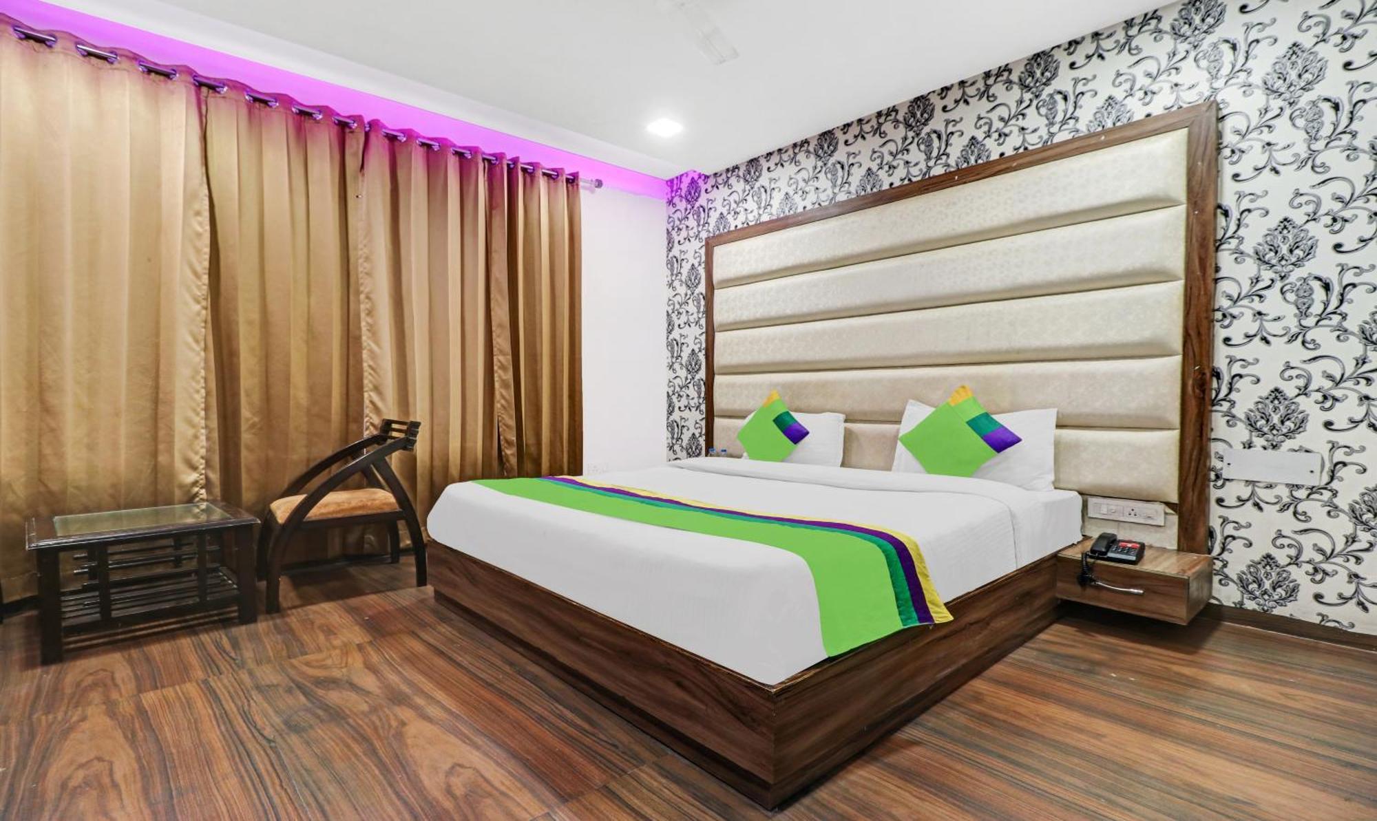 Itsy Hotels Unique - Near Railway Station Amritsar Exterior photo